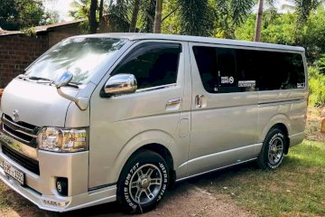 Safari Car Rental in Uganda